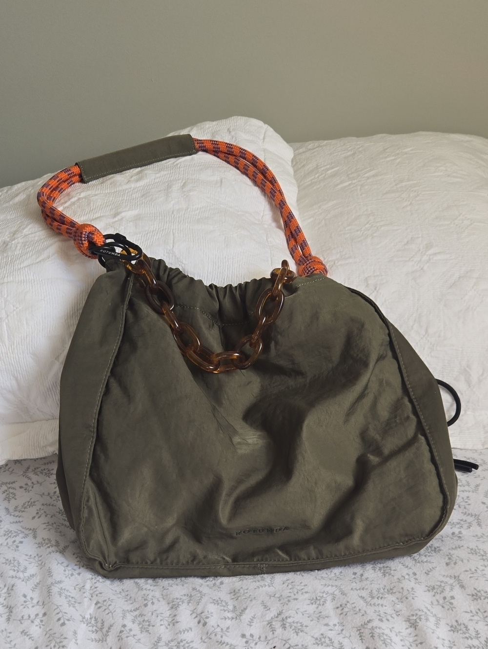 Rotunda Hobo bag Olive green